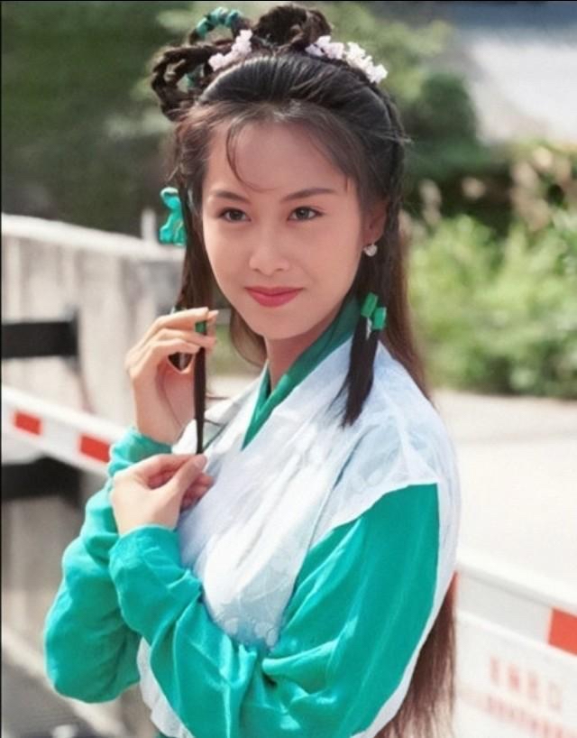 星星眼，鹅蛋脸，古装美女我只服这7位，看她们是如何惊艳四座的