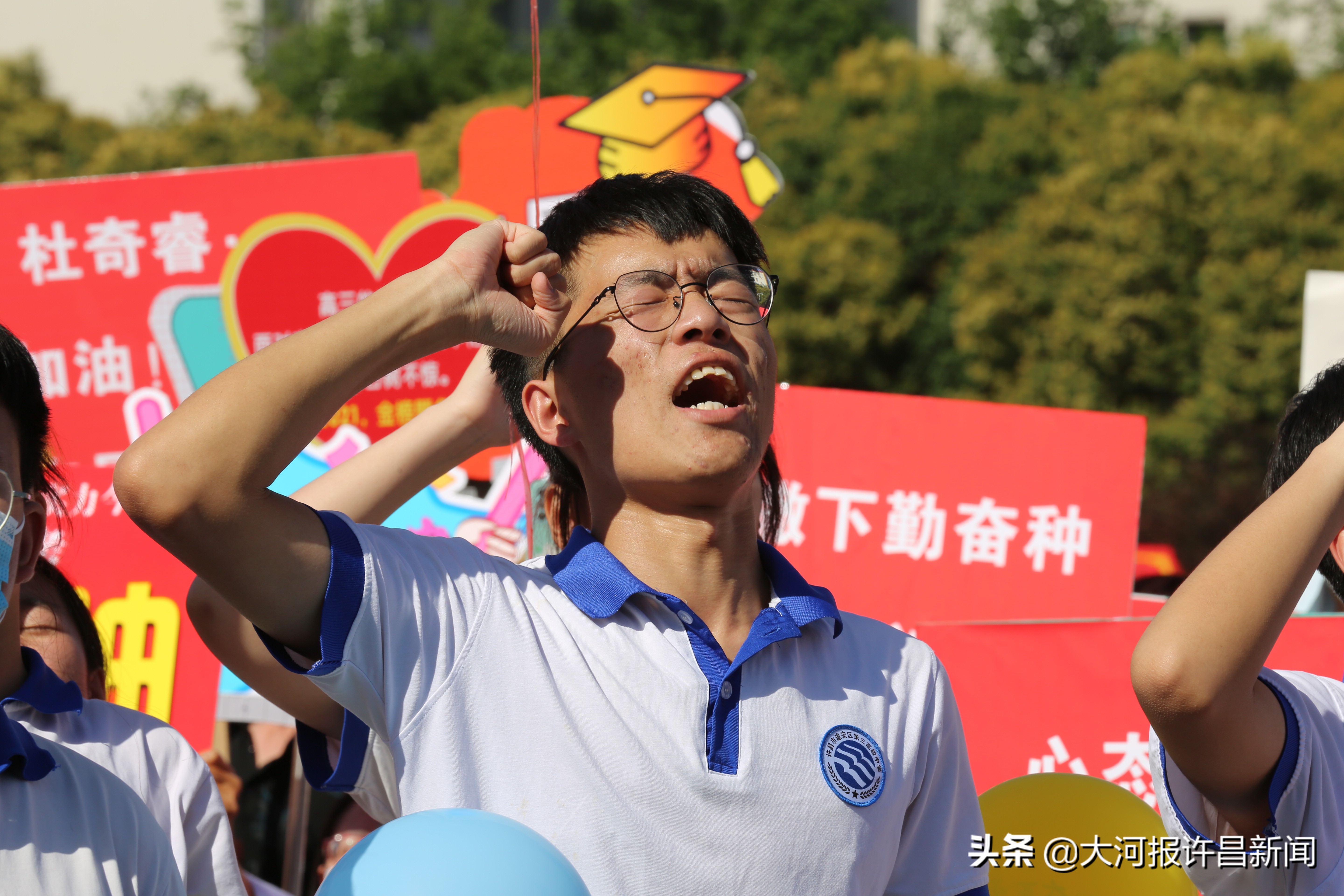 高考壮行会，校长坦言祖国是考生最大的后盾