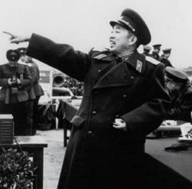 1964年，中国空军击落美军侦察机，刘亚楼大呼：总理的愿望实现了