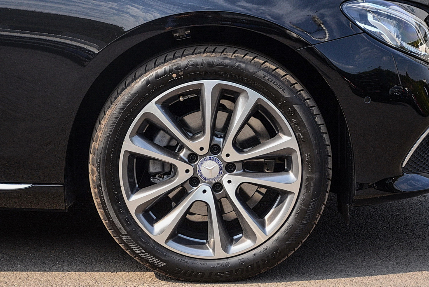 奔驰用防爆轮胎(奔驰防爆胎什么牌子好) - 114货源网