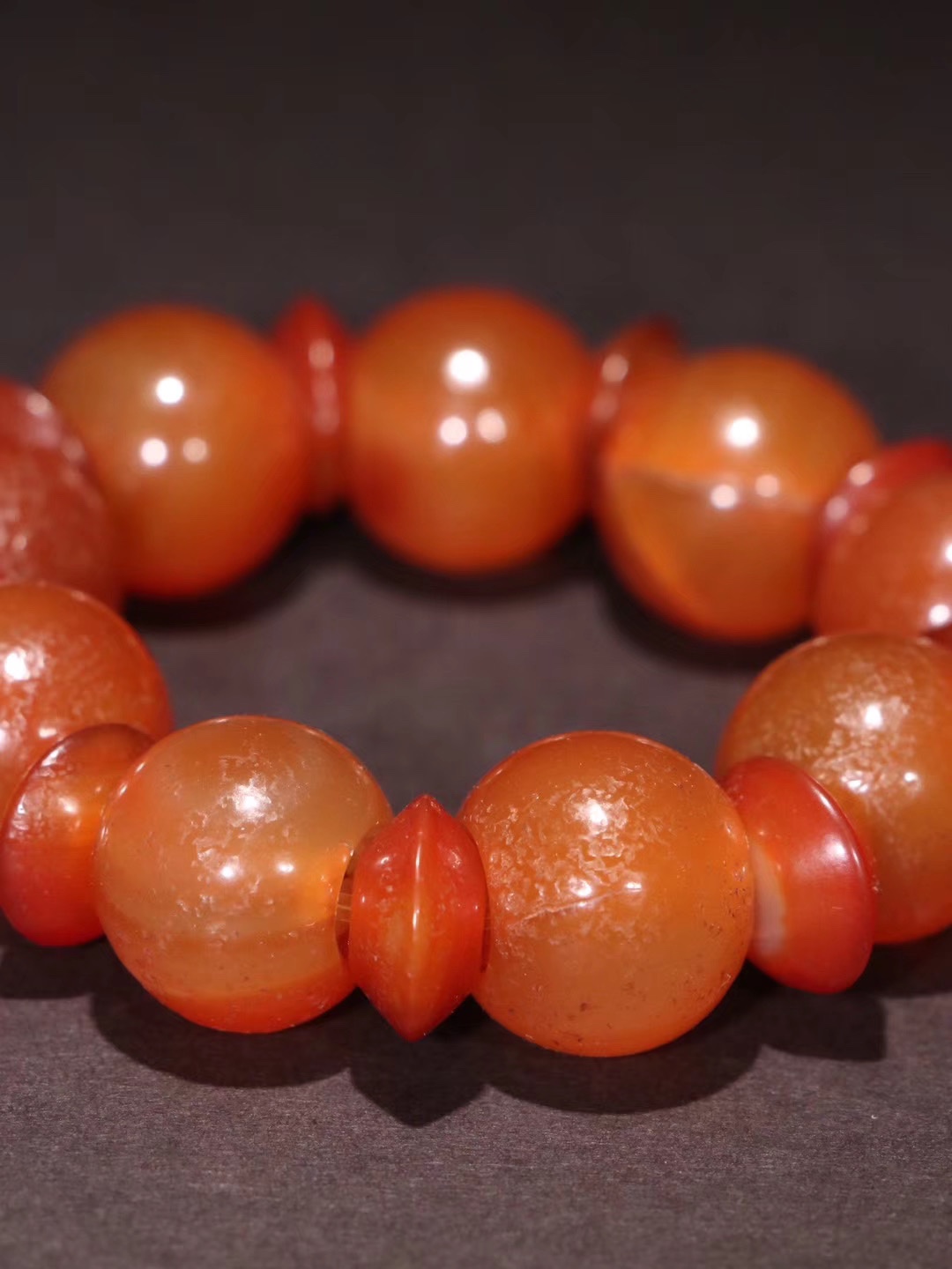 【清 玛瑙圆珠手串】 第2张