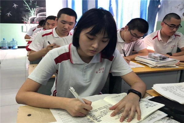 高考550分和650分的考生，差距在哪里？听听高中班主任怎么说