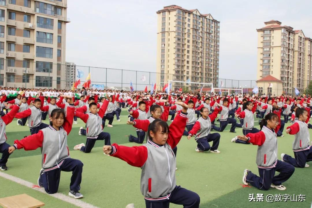 济南路中学2021年秋季田径运动会(图21)