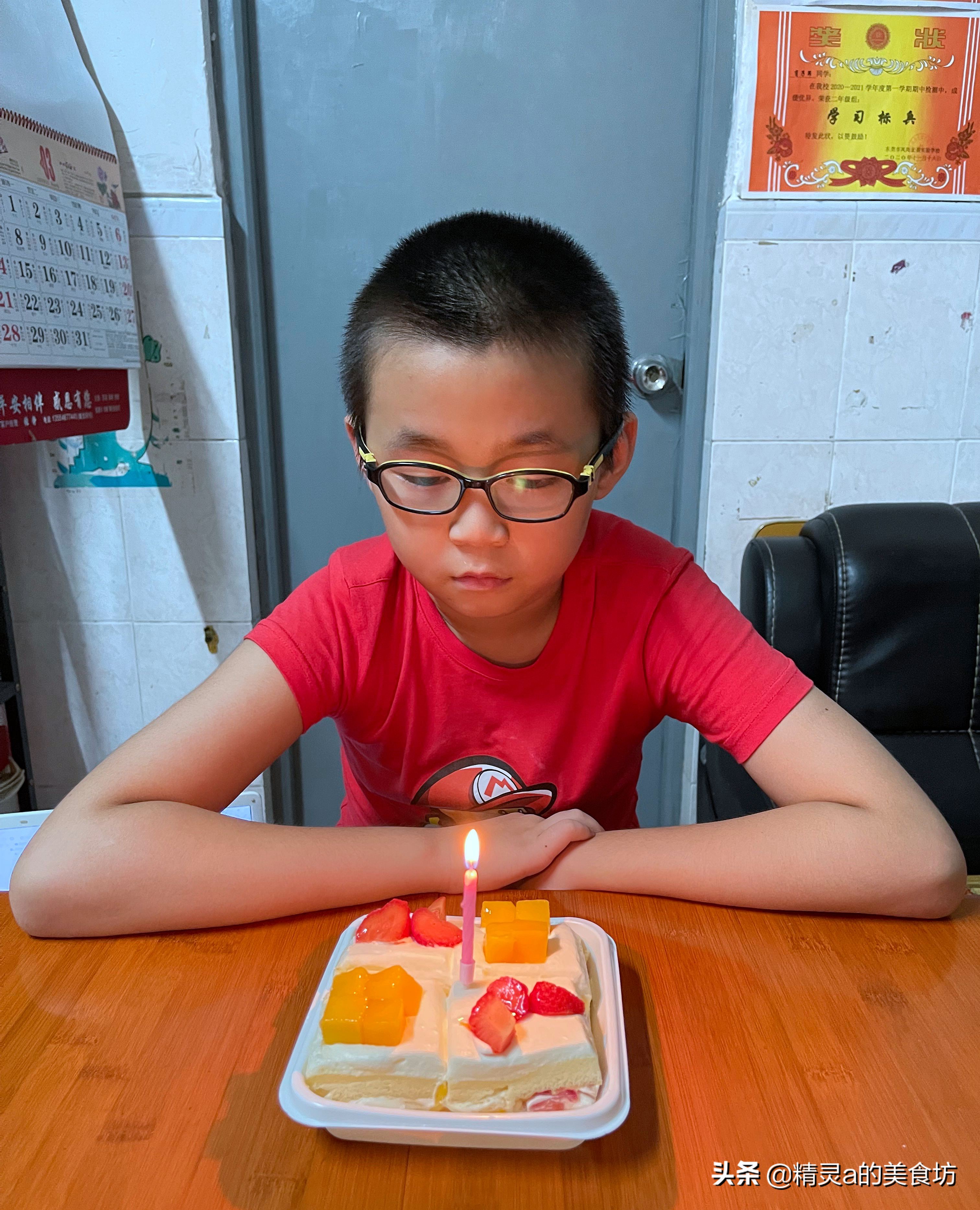 儿子生日，下厨做了几道菜，发朋友圈：有人说不错，有人说太寒酸