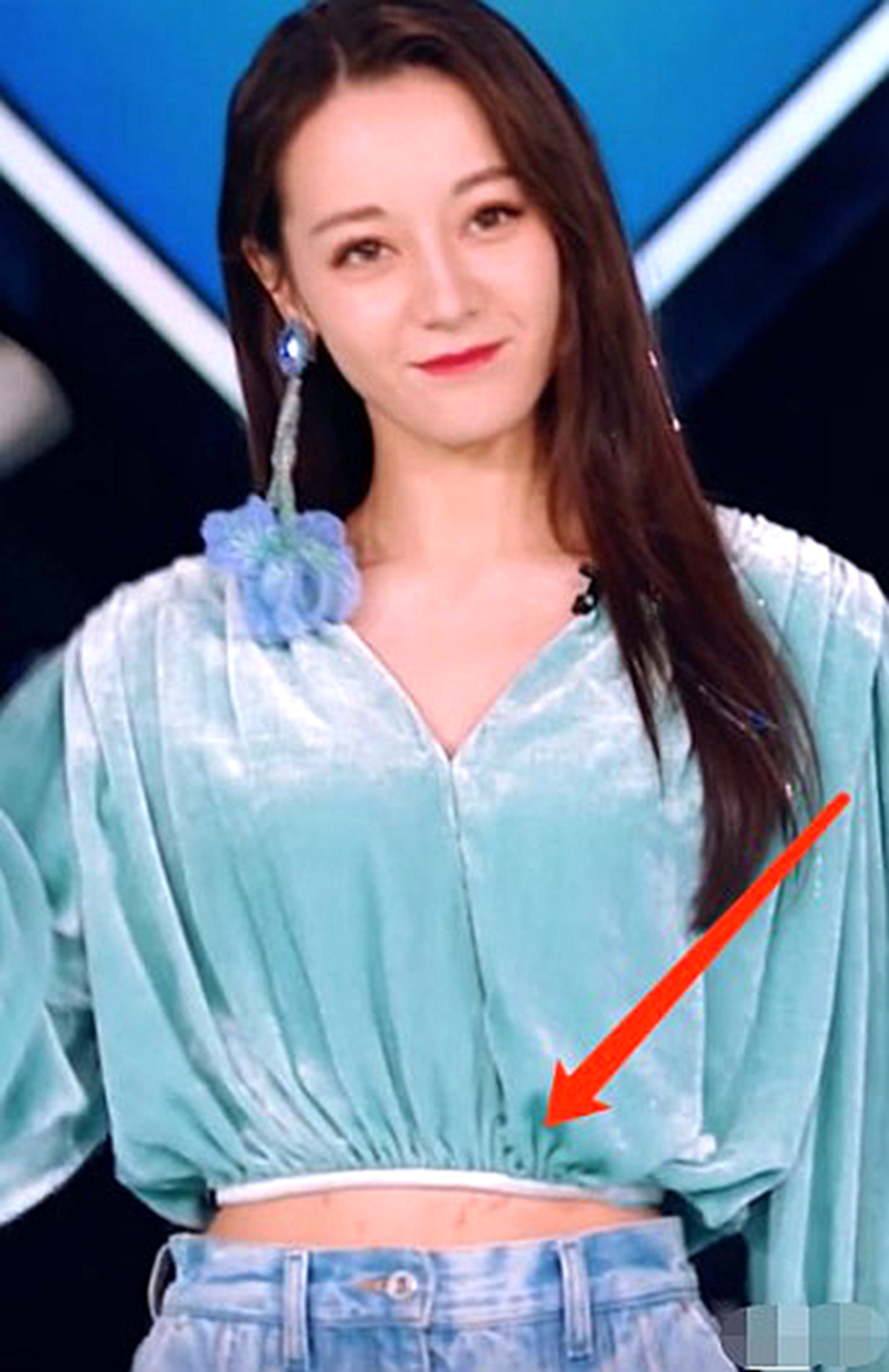 “7300万粉丝灰姑娘”迪丽热巴的“饭圈”专宠史