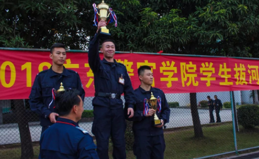 “警校”不香了？广东警官学院招生遇冷，投档低至448分无人问津