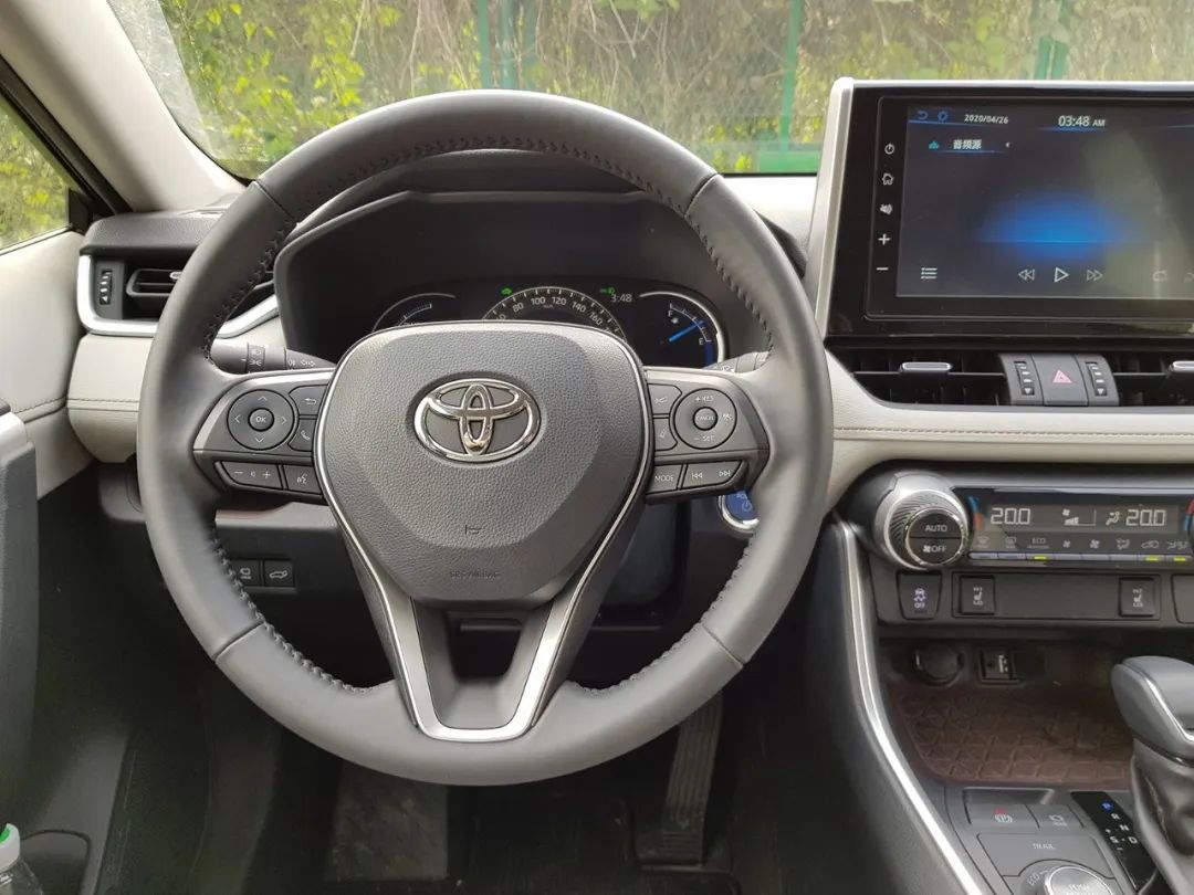 RAV4怎么就吃香了，是因为TNGA、混动系统还是麋鹿测试？