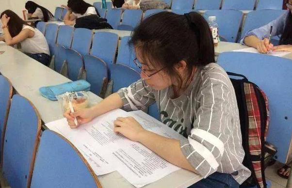 为啥有些高校，不允许大一学生报考英语四六级？辅导员说明缘由