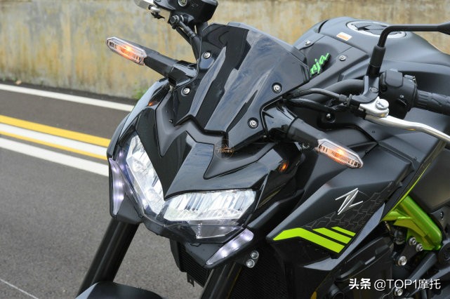 不只是性价比高 准公升级四缸街车 川崎Z900简单试驾