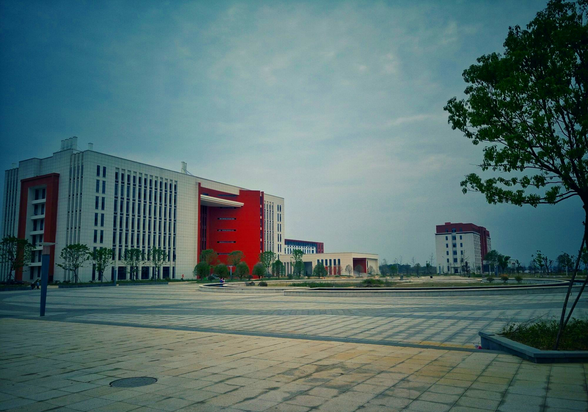 江西唯一没有本科院校的城市，鹰潭如何破局以及江西师专发展方向