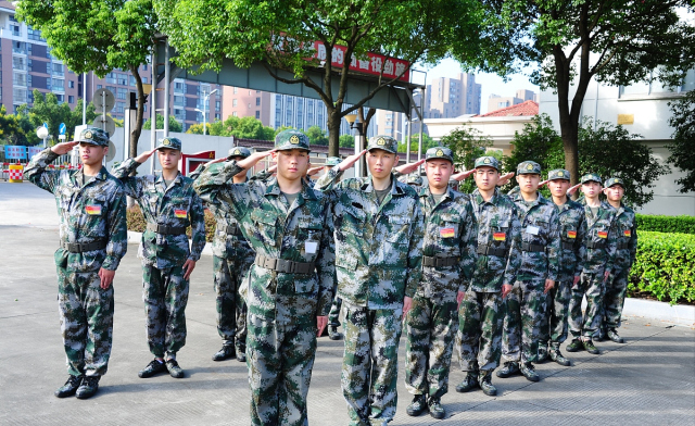 大学毕业生当兵，3条入伍方式，义务兵、军士和军官，望周知