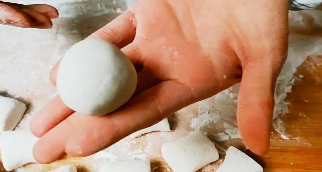 做汤圆，和面是关键，从馅料到包详细做法教给你，不露馅也不破皮