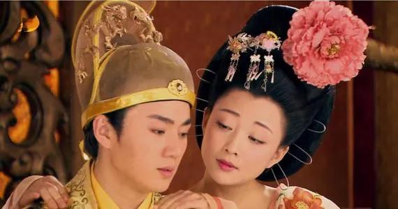 古代道德枷锁下的女性困境与“人尽可夫”观念批判
