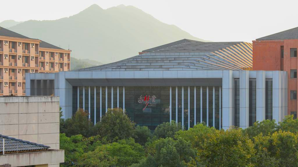 我国32所省级教育学院的前世今生，华丽转型后的百花齐放