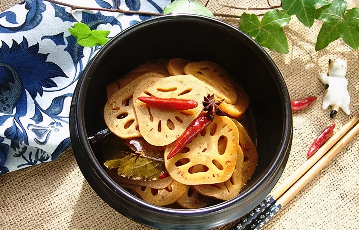 电饭煲美食菜谱大全（16道必备的电饭煲食谱）