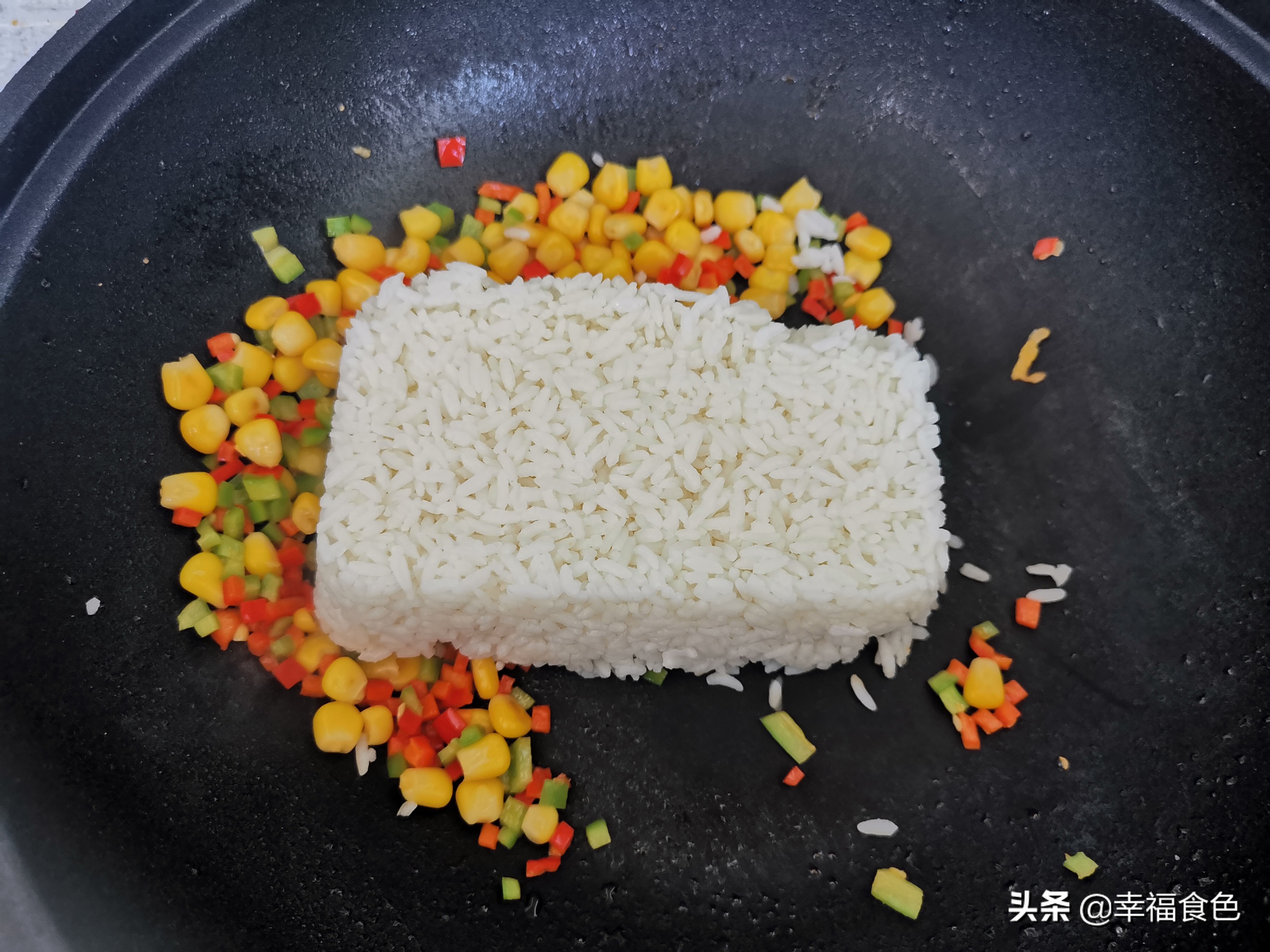 蛋炒饭学会这么做，米饭颗颗分明不粘锅，简单又好吃