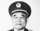 毛主席逝世前，兵权是怎样安排的？调兵粉碎四人帮必须由谁点头？