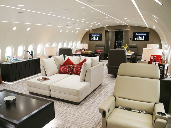 波音787私人喷气式飞机的造价超过2亿美元，看看最豪华的设计