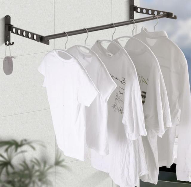 内封阳台好看又宽敞，但衣服怎么晾？设计师笑着说出5种方式