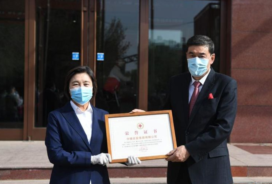 毛阿敏丈夫解直锟：从印刷厂工人到身价万亿，生活低调热衷做慈善