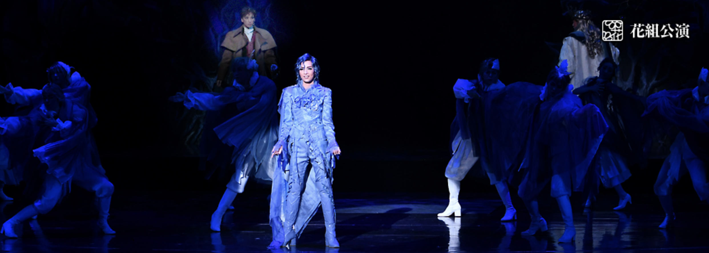 宝冢歌剧团｜top男役的王座之下，是400位少女十余年的青春献祭