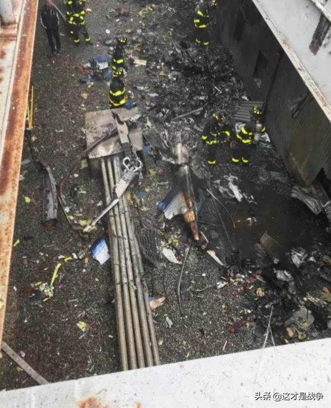 纽约又摔飞机了，全美国都喊911再现，当年这事影响了整个世界