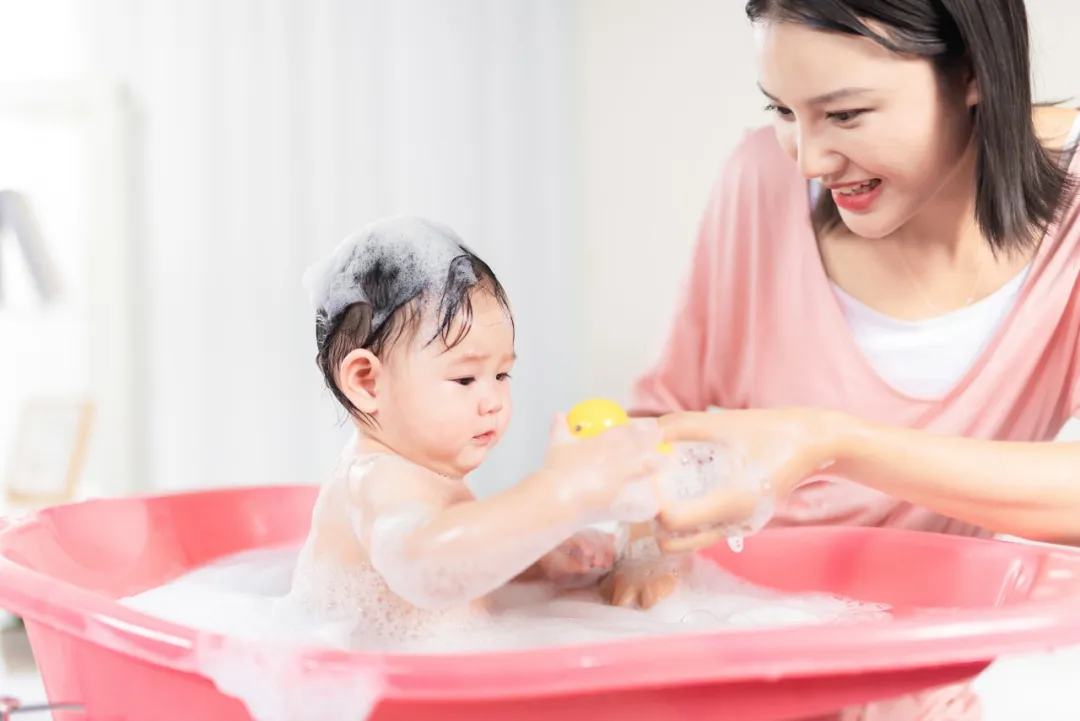 热炸了！痱子、红屁股、淹脖子、蚊子包都来了，一招帮你解决