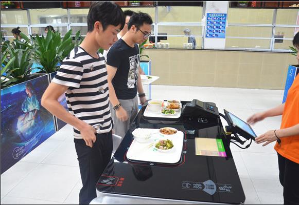 2021大学生“生活费”等级表火了，上下差距太大，你属于哪档