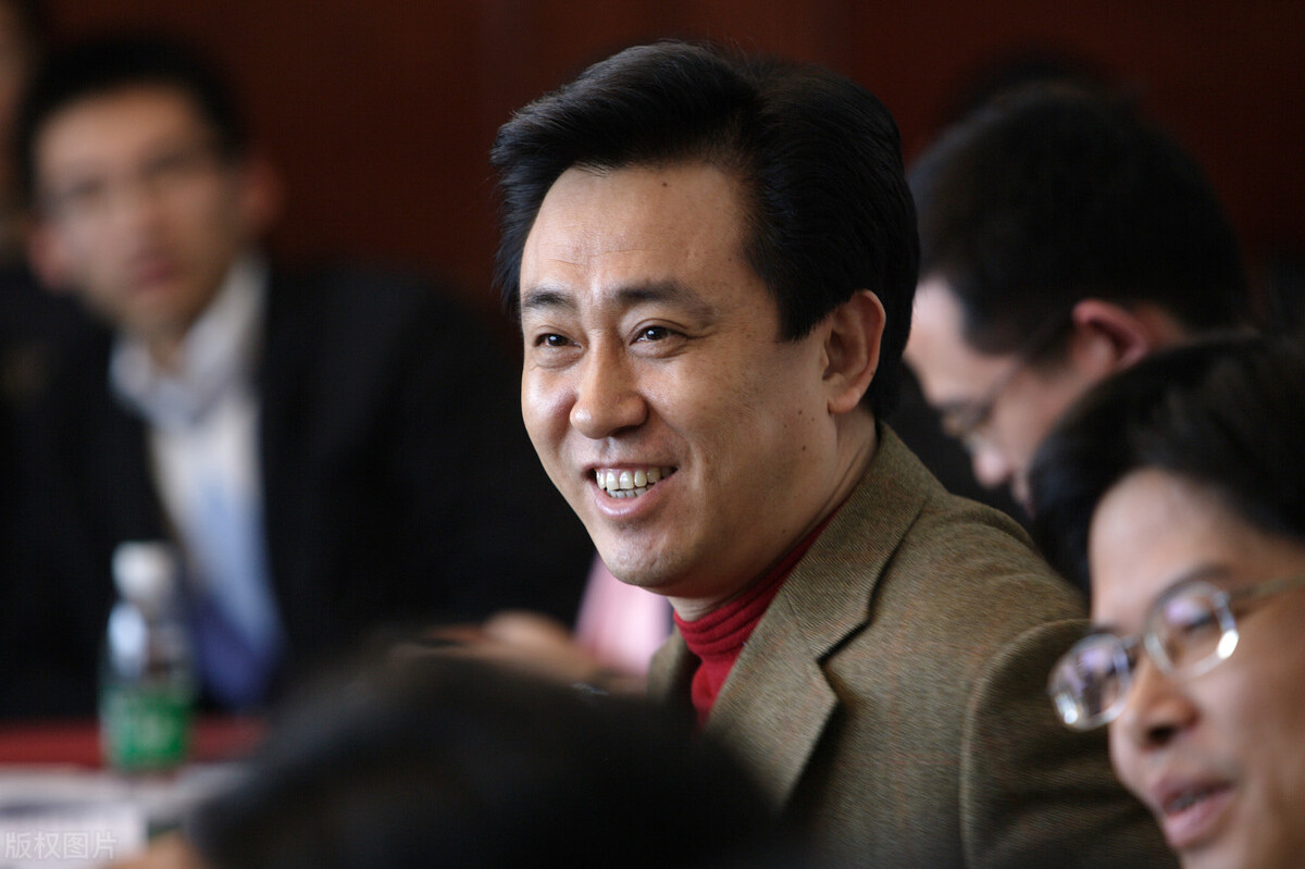 中国慈善榜出炉：马云榜上无名，许家印捐款24亿，仅排第三