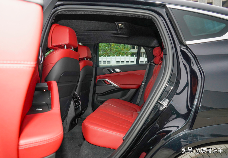 浅评低功率宝马X6，外观褒贬不一，2.0T发动机有爆发缺后劲