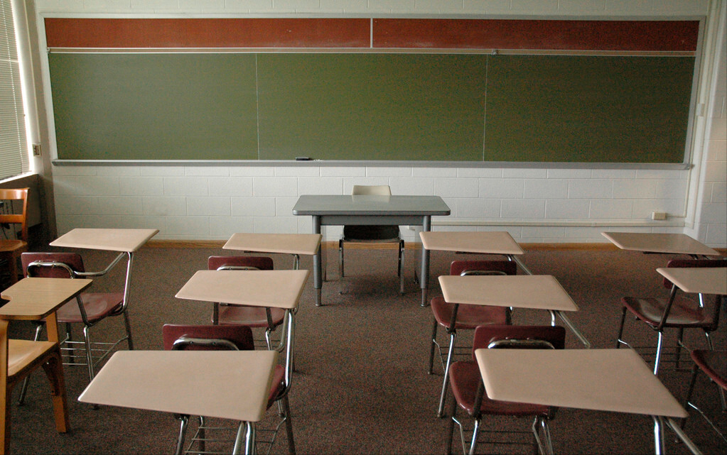 盛恒律师事务所正规么（孩子在校发病后身亡）