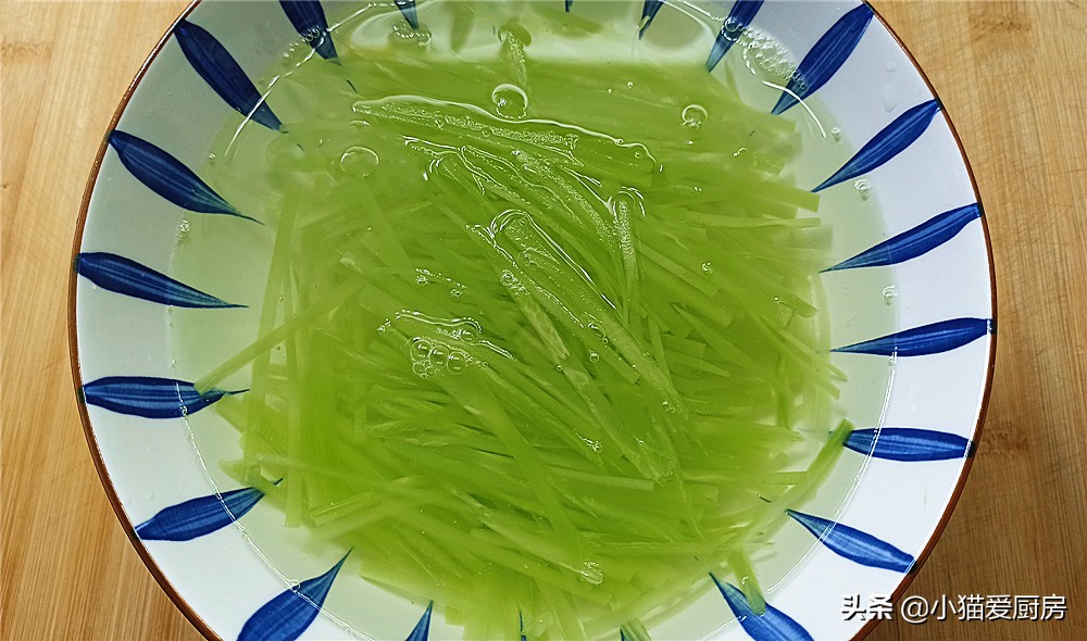 棒棒雞的做法,棒棒雞的做法和配料
