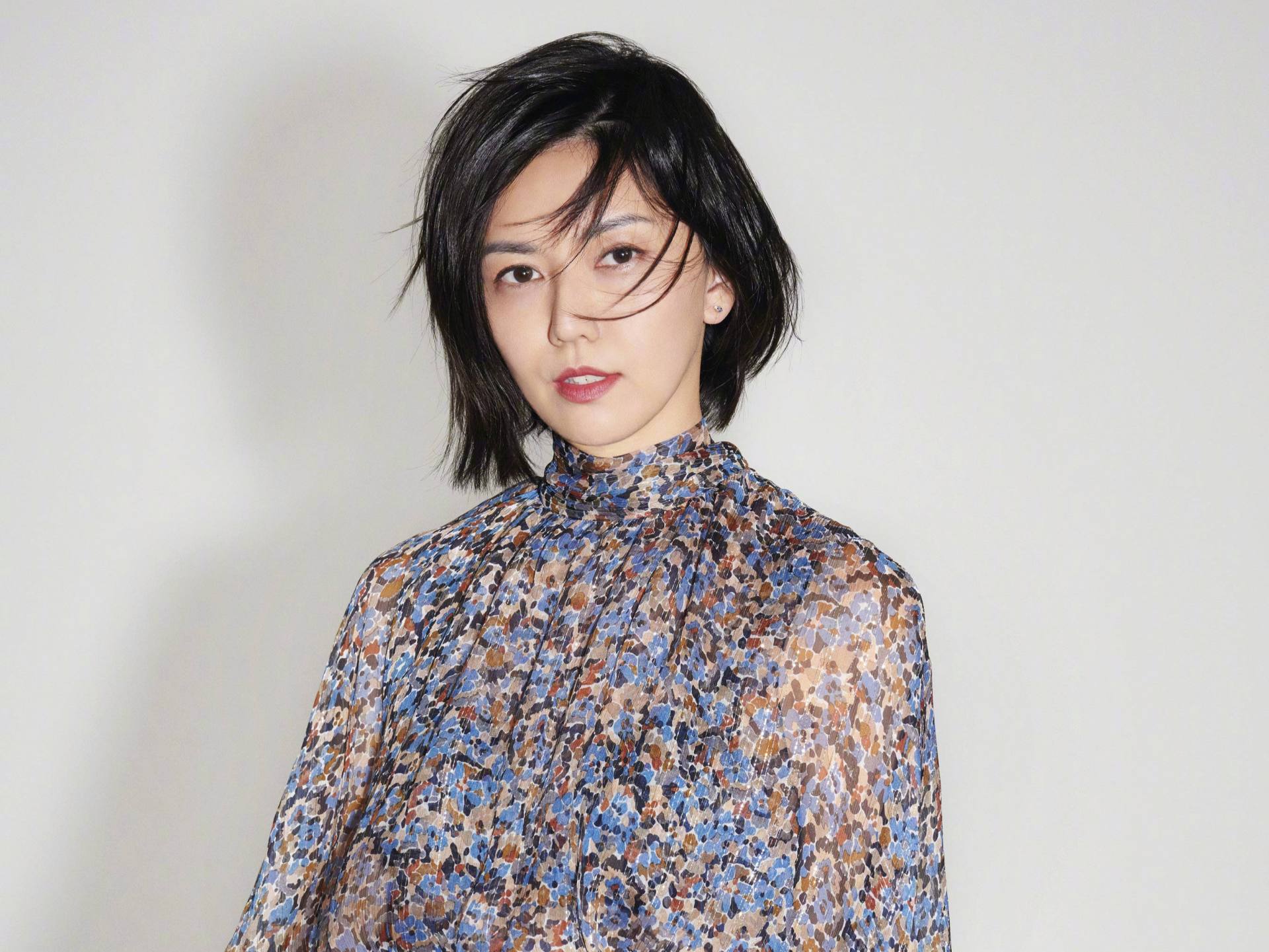 孙燕姿团队与粉丝battle，个站无限期关闭，粉丝收到律师函