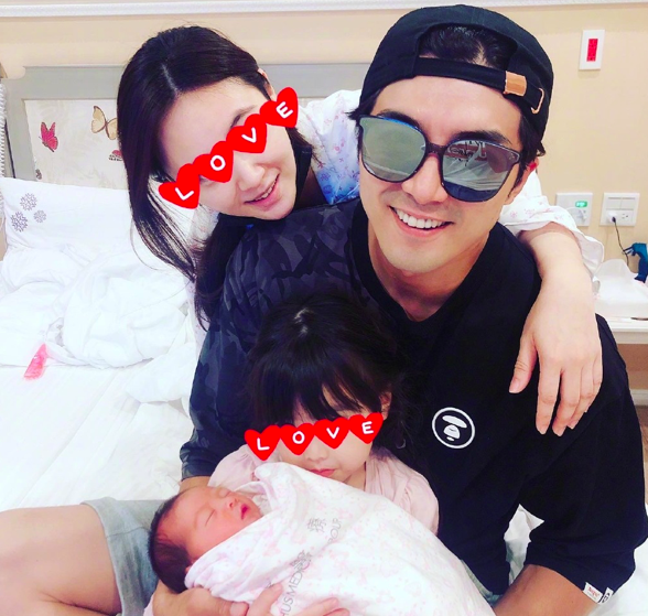 贺军翔道歉否认重男轻女，曾称三胎是儿子才要，结婚四年生俩女儿