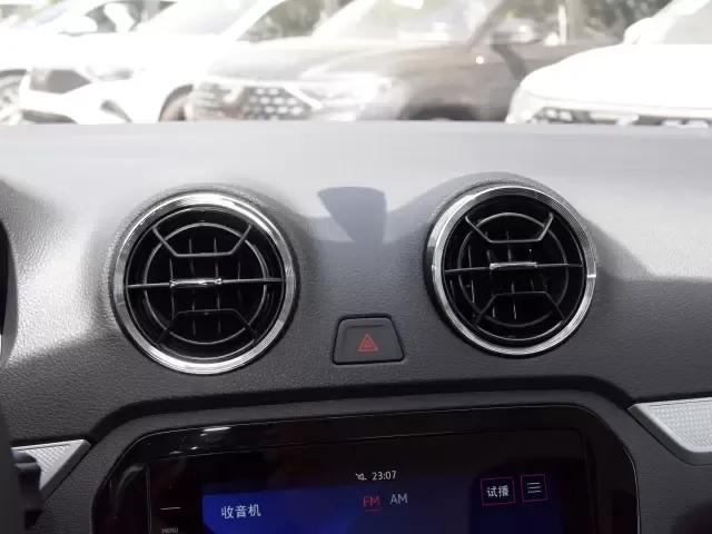 采用桑塔纳发动机，油耗低至5.6L，年轻的捷达VA3终于被认可