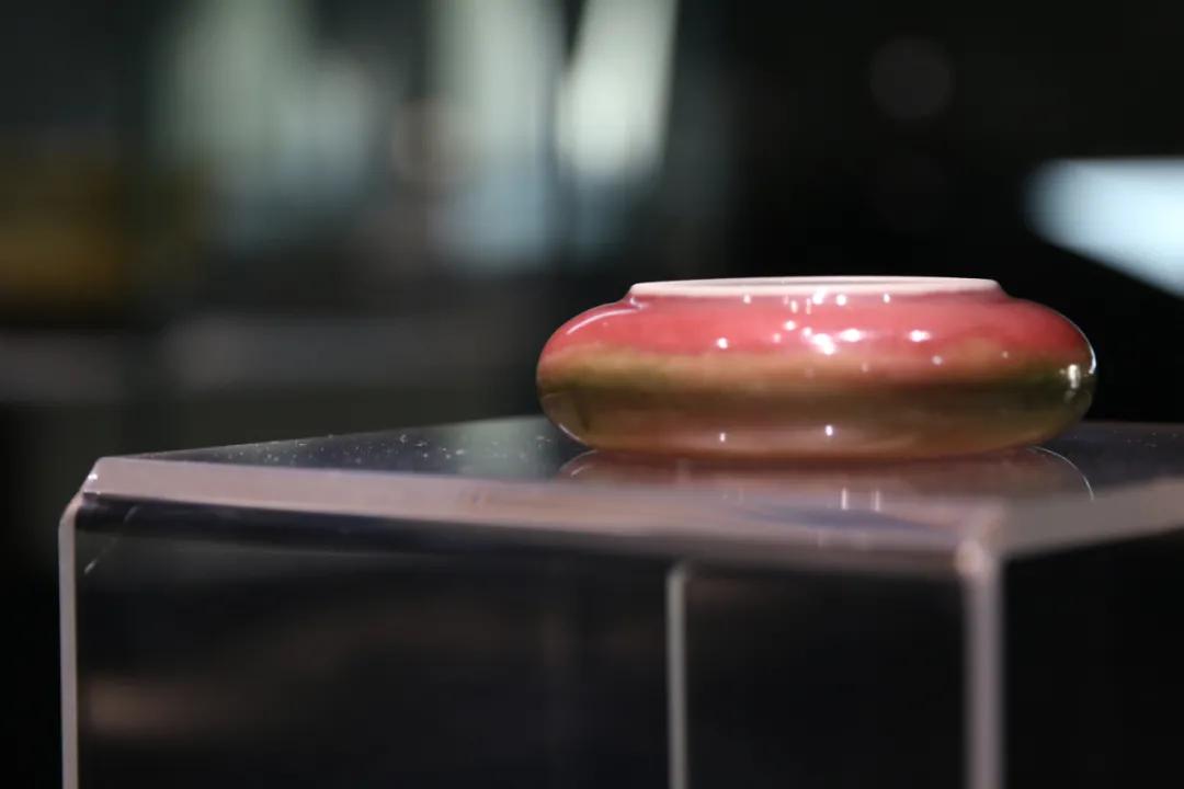 桃花泛绿豇豆红：康熙烧的名器竟如此美艳