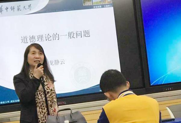 校园建筑独特的几所高校，号称“国产霍格沃茨”，魔幻气息十足