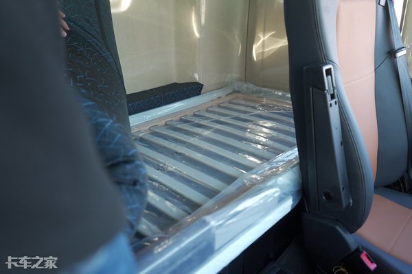 2020款重汽汕德卡牵引车配超高顶驾驶室，售价45万元值吗？