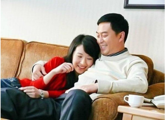 李念丈夫("海藻"李念:红了就结婚,嫁大14岁百亿富商,30岁生二胎)