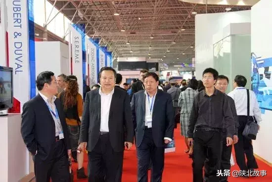 “消失”4个月后再露面，高乃则为何总能化险为夷？