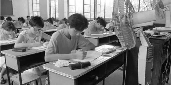 回顾高考44年！致敬每一次改革的勇气！你是哪一年参加的高考？