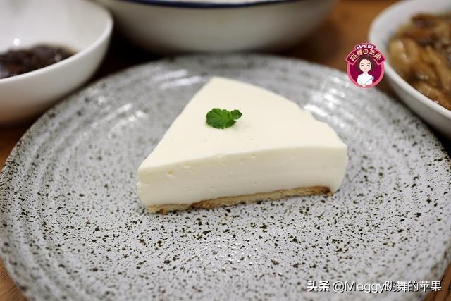 高考生家的晚餐破天荒5菜1汤，最出彩儿的鲫鱼汤，像牛奶般浓白