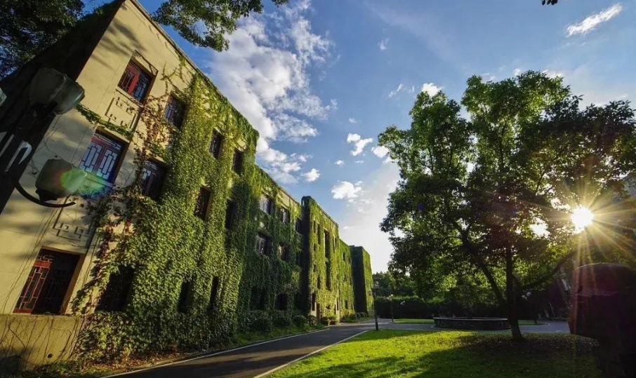 重庆这所院校“不简单”，或升为双一流A类，考生考上却不愿去