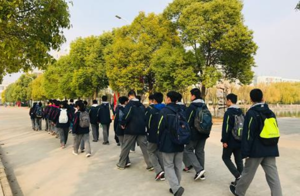 江苏一所低调的高中，实力强一本上线率高，地位不输衡水中学