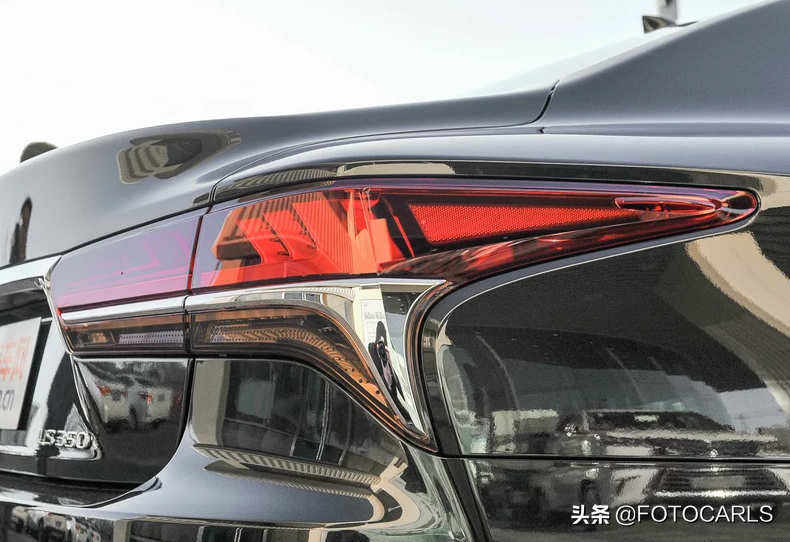 雷克萨斯LS350入门版，售价80万起，卖的就是颜值和品质？