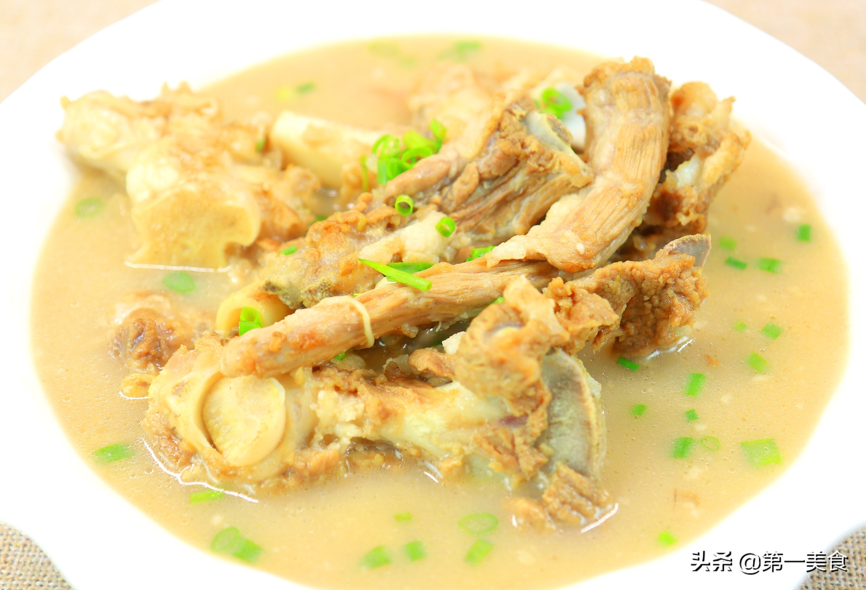 羊骨头怎么炖好吃(羊骨头怎么炖好吃又简单羊骨头和