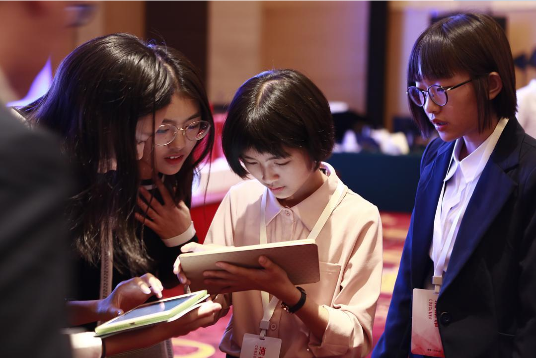 高考500分只能上专科？文理相差100分，学文还有出路吗