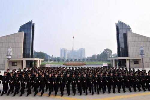 中国十大军事学院排名(全国军校排行榜前十，你最pick哪一所？)