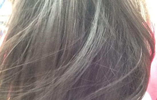 木北护肤造型：蓝黑色头发褪色后啥样 木北护肤造型告诉您