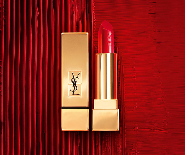 这是一个深受各位女性朋友喜爱的轻奢品牌——YSL（圣罗兰）
